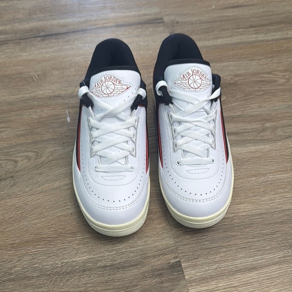 Jordan White and Black Retro Sneakers - Picture 3 of 8